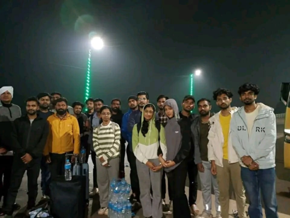 किट विश्वविद्यालयबाट निकालिएका २०० विद्यार्थी वीरगन्ज आइपुगे